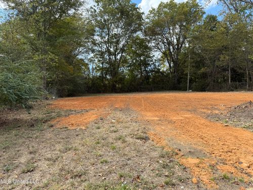 405 S Foster Dr, Tupelo, MS, 38801-4309 | Card Image