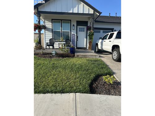 2379 W 9th Ave, Junction City, OR, 97448-1317 | Card Image