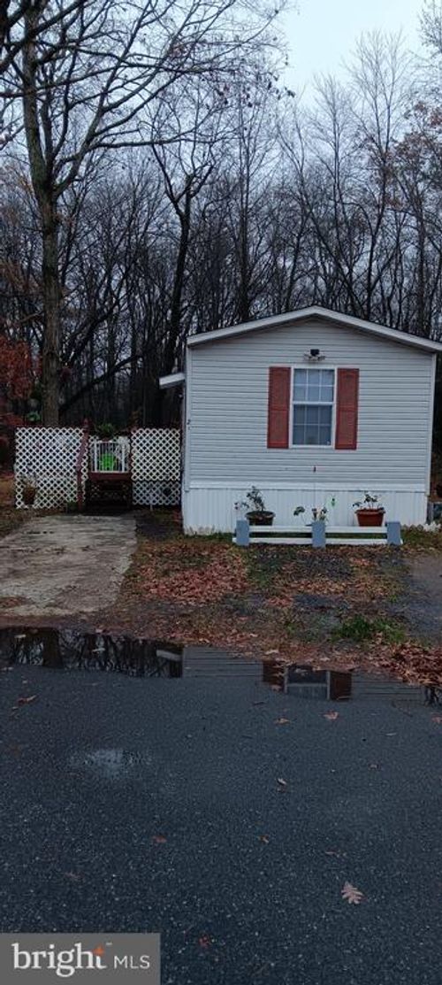 21-21 Edgewood Ct, Felton, DE, 19943-9503 | Card Image