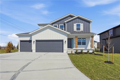 13458 W 179th Ter, Overland Park, KS, 66013-8529 | Card Image