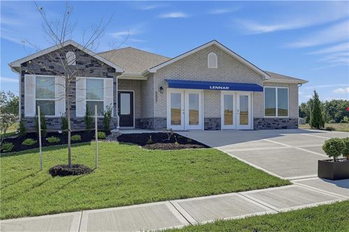505 Sw Edgewood Meadows Dr, Oak Grove, MO, 64075 | Card Image