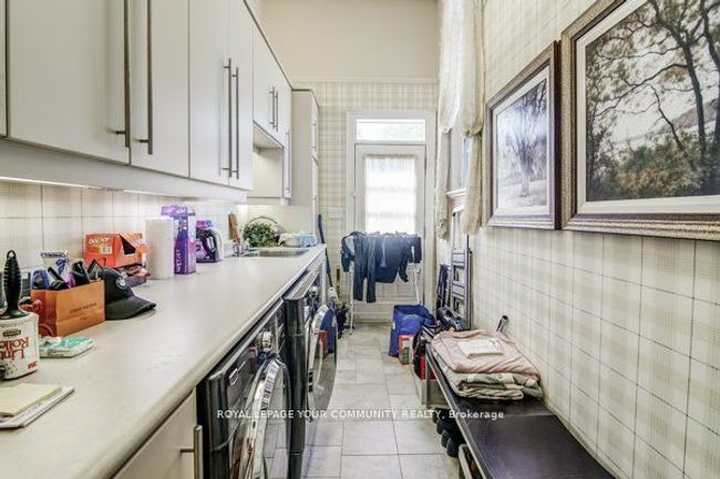 90 Callaway Crt, House other with 5 bedrooms, 6 bathrooms and 9 parking in Thornhill ON | Image 34