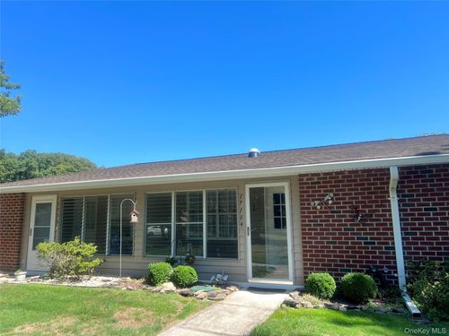 171b-171 Ventry Ct, Ridge, NY, 11961-1257 | Card Image