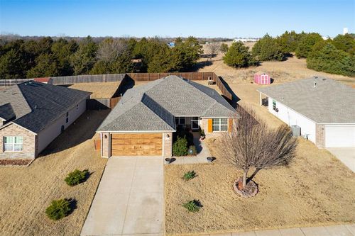 1225 Granite Ln, Noble, OK, 73068-5525 | Card Image