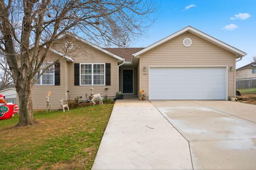 1204 S 16th St, Ozark, MO, 65721-6586 | Card Image