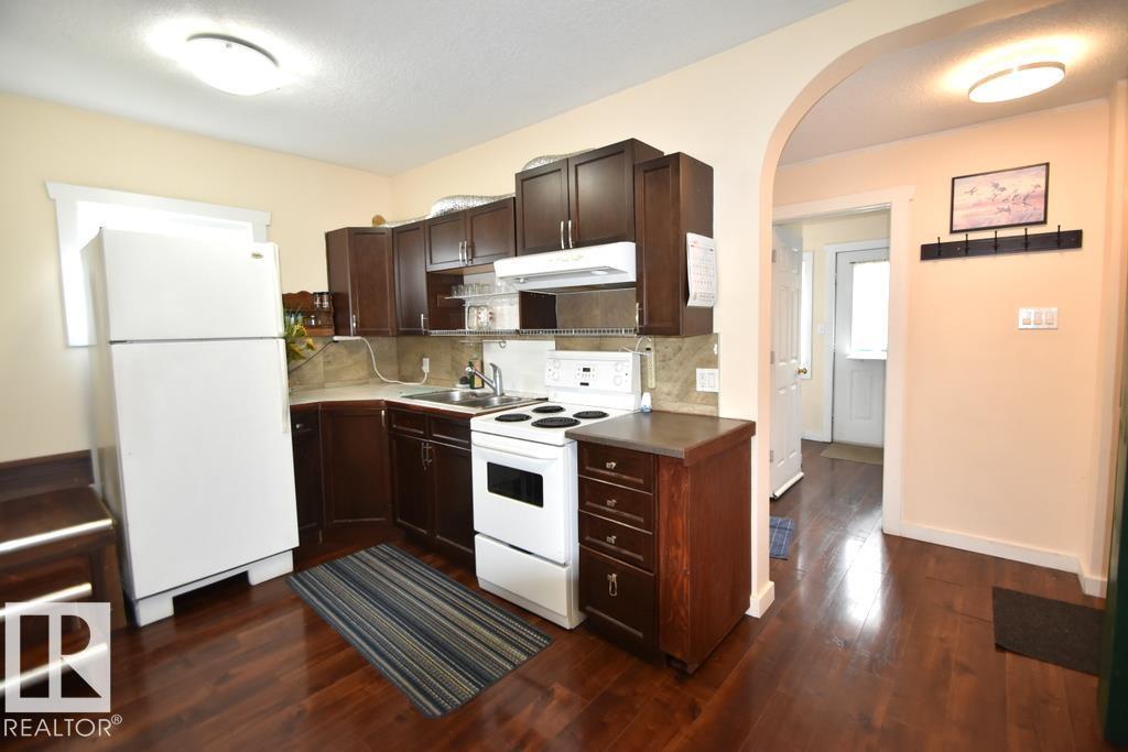 Residential in Redwater 3