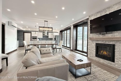 19-19 Diamandis Dr, Alpine, WY, 83128 | Card Image