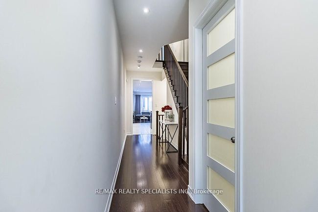 39 Adventura Rd, House attached with 4 bedrooms, 3 bathrooms and 1 parking in Brampton ON | Image 7