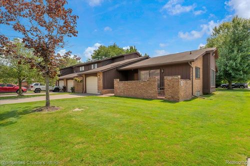 26216 Summerdale Dr, Southfield, MI, 48033-6136 | Card Image