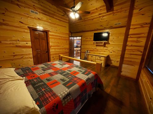 2580 Rogers Way, Sevierville, TN, 37876 | Card Image