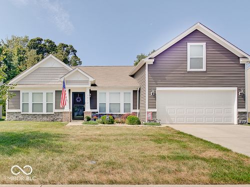 5742 Deer Valley Ct, Columbus, IN, 47201-1489 | Card Image
