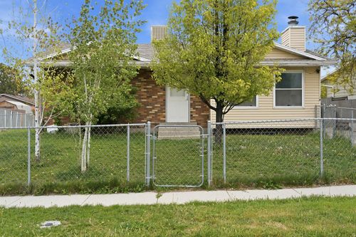 4325 Wildrose Dr, West Valley City, UT, 84120-5739 | Card Image
