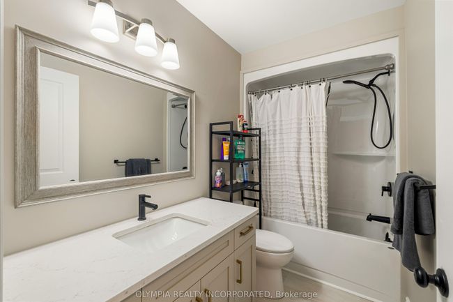 576 Macdonnell St, House other with 3 bedrooms, 3 bathrooms and 2 parking in Kingston ON | Image 22