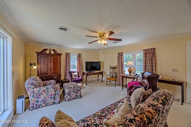 155 N Nc 111 Hwy, House other with 3 bedrooms, 2 bathrooms and null parking in Beulaville NC | Image 7