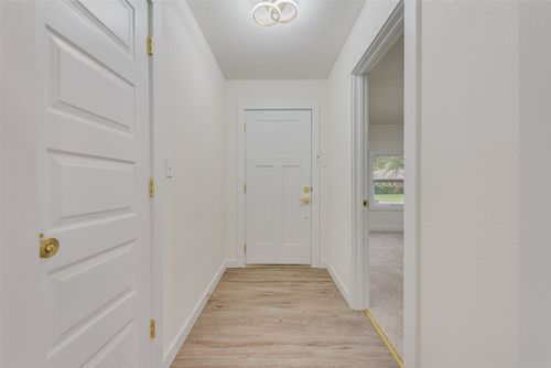 1211 Robin Glen Dr, Dallas, TX, 75232-2433 | Card Image
