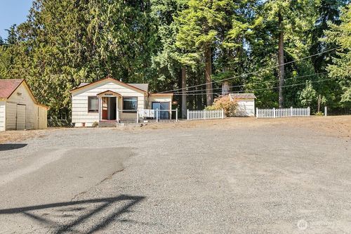 20363 Nw Cedar Ln, Poulsbo, WA, 98370-9703 | Card Image