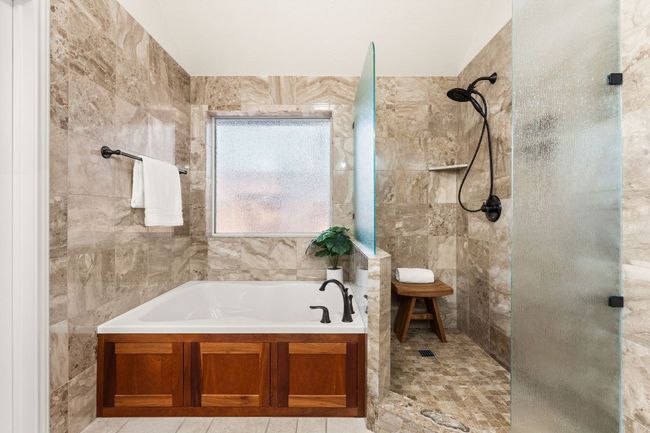 10808 Redmond Rd, House other with 4 bedrooms, 2 bathrooms and 4 parking in Austin TX | Image 14