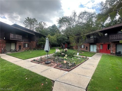 102-16000 Maple Heights Blvd, Maple Heights, OH, 44137-5000 | Card Image