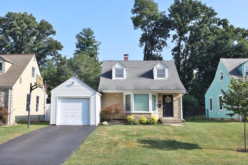 554 Park Blvd, Worthington, OH, 43085-3742 | Card Image
