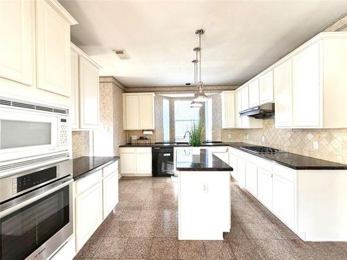 1916 Lake Winds Dr, Missouri City, TX, 77459-1708 | Card Image