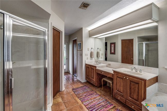 10767 Rosemar Ln, House other with 3 bedrooms, 3 bathrooms and null parking in Adkins TX | Image 12