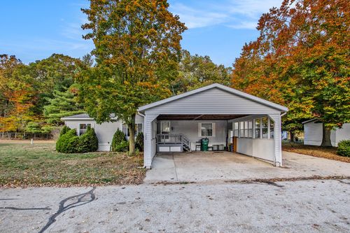 102 Apple Ct, Muskegon, MI, 49445-1497 | Card Image