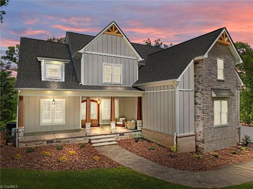 1090 Rocky Cove Ln, Denton, NC, 27239-6137 | Card Image