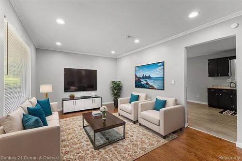 1375 Wilson Ave, Lincoln Park, MI, 48146-2038 | Card Image