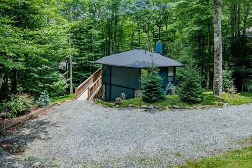143 Hornbeam Rd, Beech Mountain, NC, 28604-8105 | Card Image