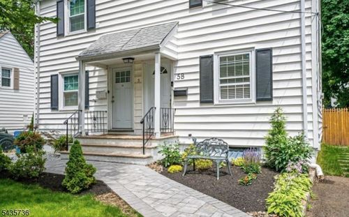 5 Mayfield Pl, Metuchen, NJ, 08840-1424 | Card Image