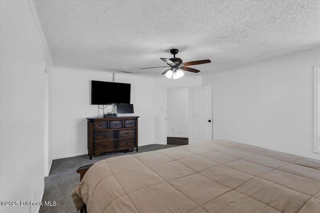 2022 Buffalo Dr, House other with 3 bedrooms, 2 bathrooms and null parking in Levelland TX | Image 17