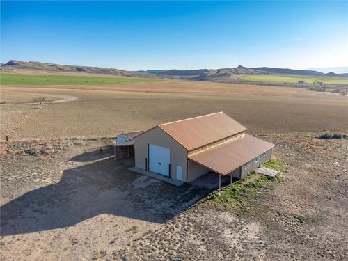 267 Pryor Mountain Rd, Bridger, MT, 59014-9407 | Card Image