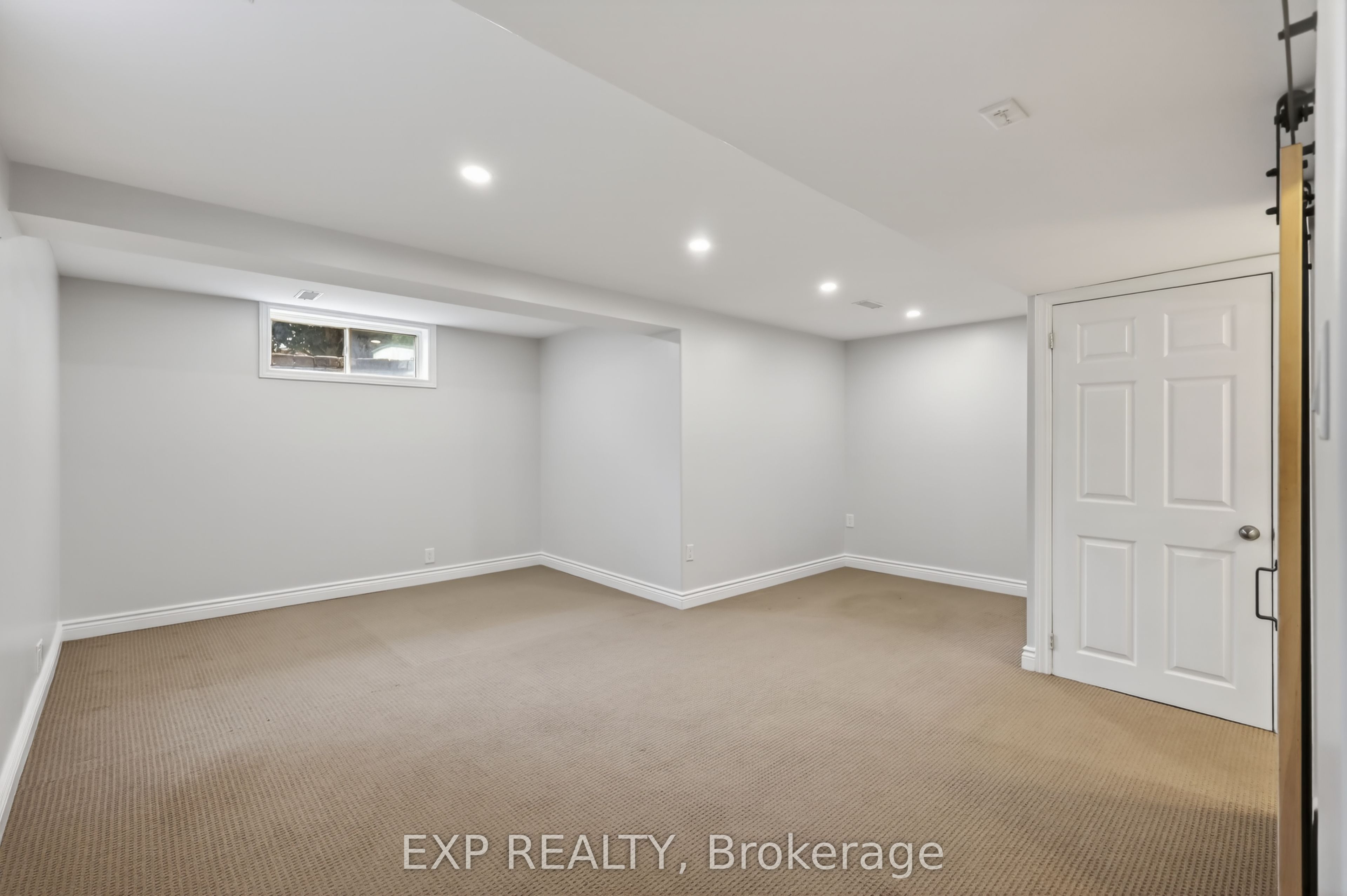 Residential in Barrhaven 3