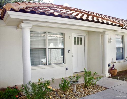 7119 N 12th Ln, Mcallen, TX, 78504-3194 | Card Image