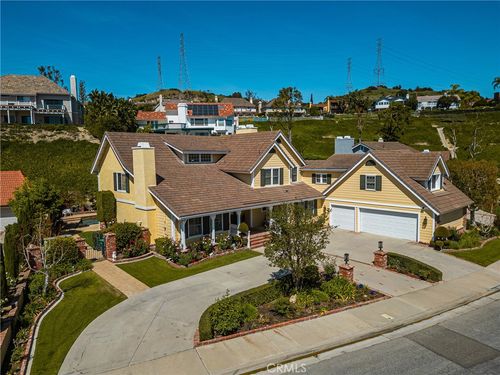 4011 E Green Clover Cir, Orange, CA, 92867-2129 | Card Image