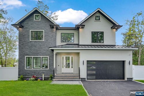 7 Canterbury Ln, Short Hills, NJ, 07078-3301 | Card Image