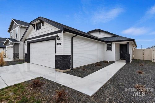 17584 Barefoot Ridge Way, Nampa, ID, 83687-5746 | Card Image