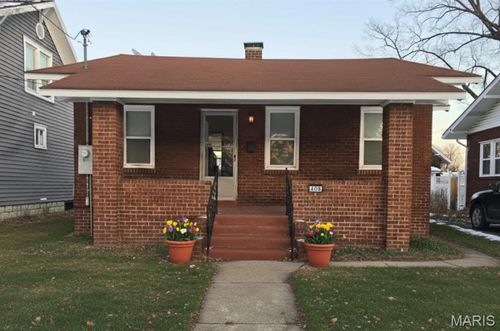 409 N 6th St, Wood River, IL, 62095-1754 | Card Image