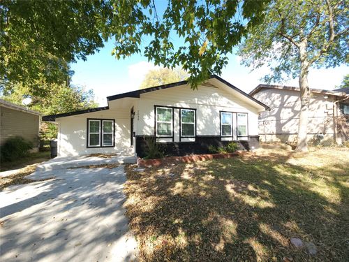 7039 Bates St, Dallas, TX, 75227-5702 | Card Image