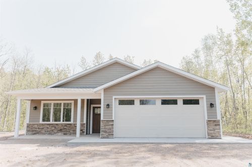 5036 W Arrowhead Rd, Hermantown, MN, 55811-1453 | Card Image