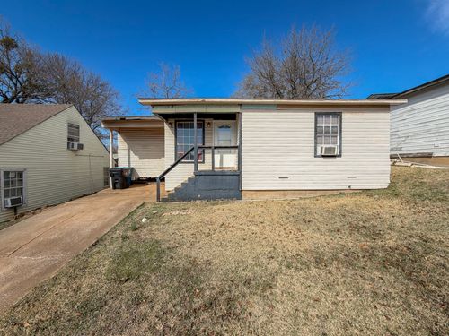 1213 W Morgan St, Denison, TX, 75020-4209 | Card Image