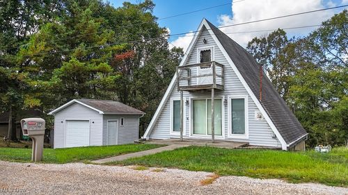 375 Belavista Dr, Marietta, OH, 45750-8223 | Card Image