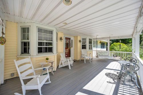 42 Sands Ln, Brookhaven, NY, 11719-9710 | Card Image