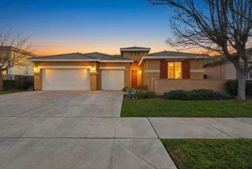 1023 Revere Way, Lemoore, CA, 93245 | Card Image