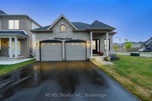 414 Williams Cres, Fort Erie, ON, L2A0E9 | Card Image