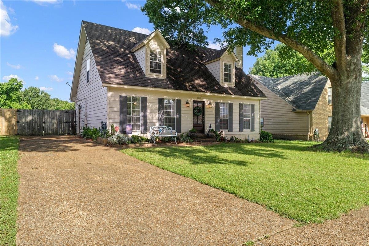 Residential in Bartlett