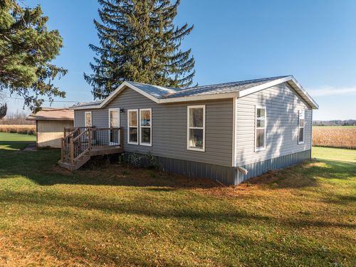 933 11th St, Clayton, WI, 54004-2917 | Card Image