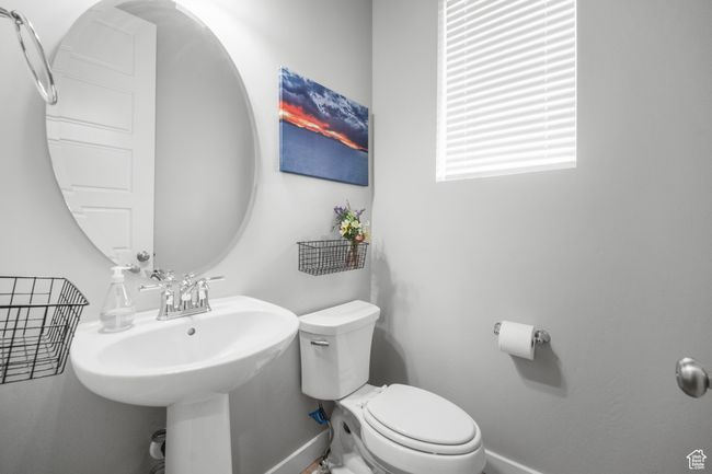 powder room | Image 9