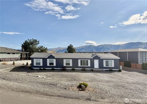 401 Peachtree Pl Sw, Mattawa, WA, 99349-1942 | Card Image