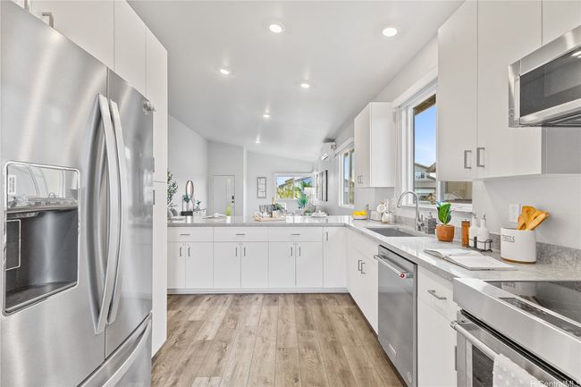 91-1816 Kohanahana Loop, House other with 3 bedrooms, 2 bathrooms and 2 parking in Ewa Beach HI | Image 25
